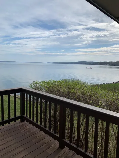 Classic Wisconsin Gem - Outstanding Water & Views - Image 1