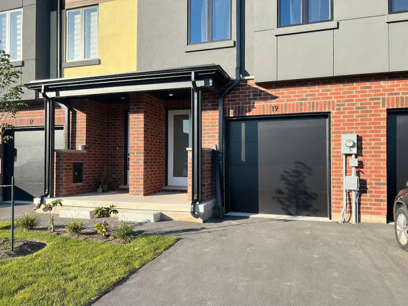Cheerful 2 bedroom house in a quiet neighborhood. - Image 1