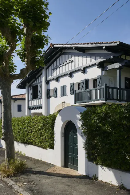 Architect family home, located 200 meters from the beaches and downtown - Image 1