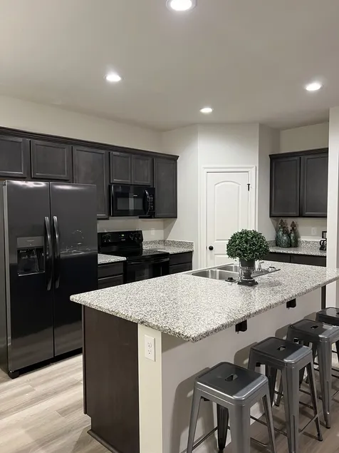Home in Brusly, set up for month plus stays. Contact for discounts. - Image 1