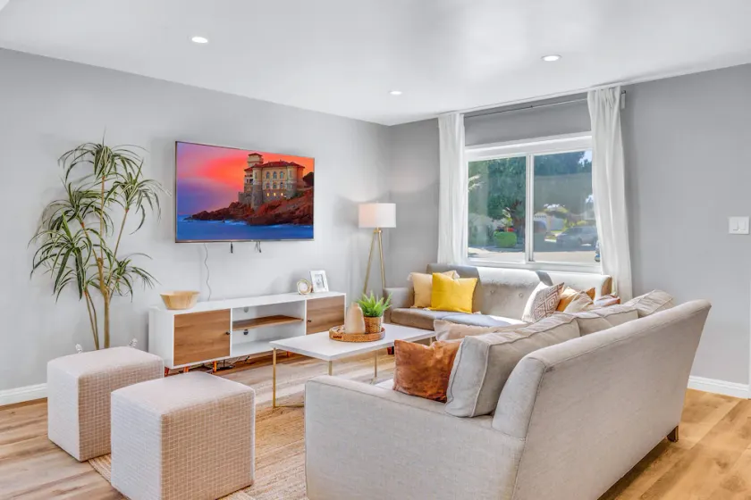 Amazingly Designed Torrance Home near SoFi - Perfect for World Cup Fans! - Image 1
