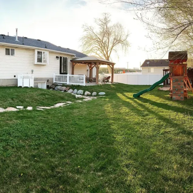 5B // 3B Garage, og 3 Mi fra Thanksgiving Point i Lehi - Image 1