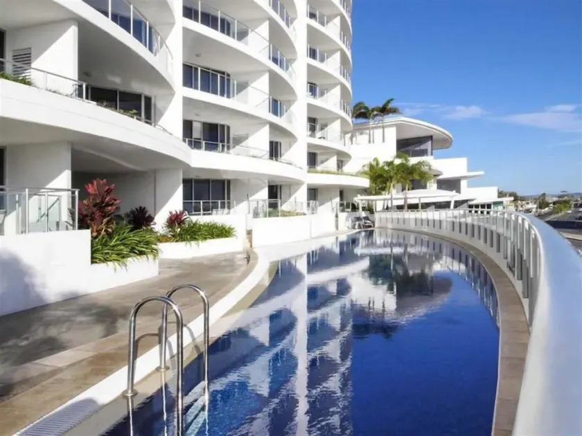 Luxury in the Heart of Maroochydore - Image 1