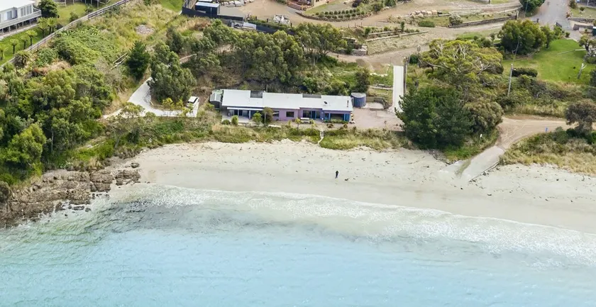 Beachfront Life - Experience living on the beach - The only house on the beach - Image 1