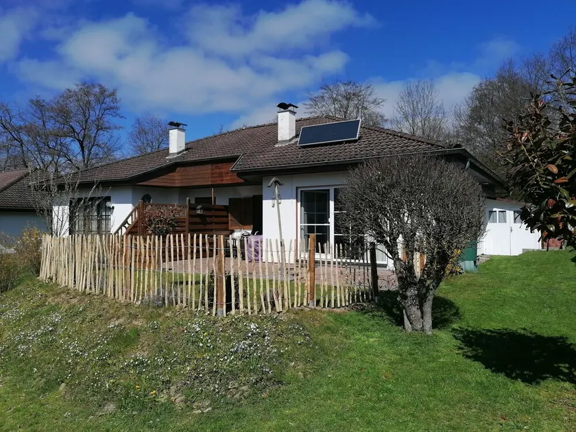House (bungalow) Peace and comfort unite this exceptional holiday home - Image 1