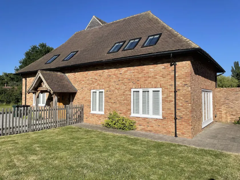 George's Cottage - situé au coeur du village de Woodchurch du Kentish Weald - Image 1