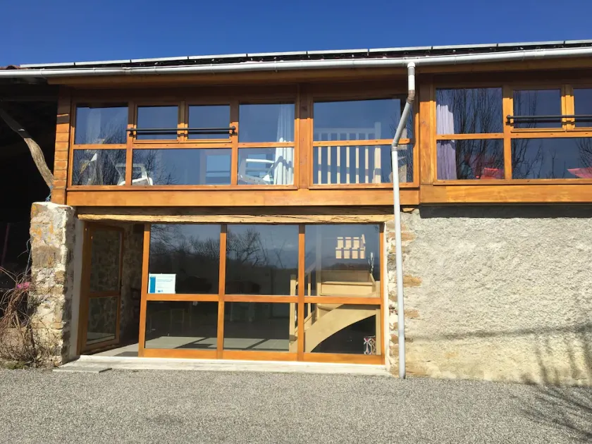 Gîte with swimming pool and view of the Pyrenees - Image 1