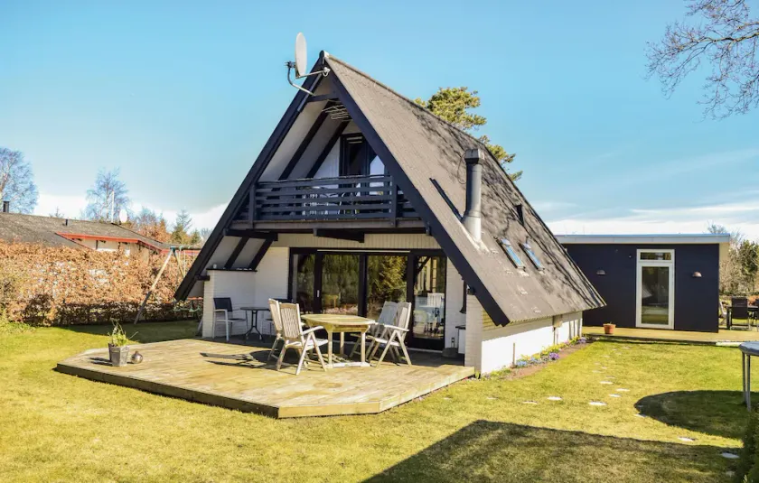 Nice home in Hadsund with sauna - Image 1