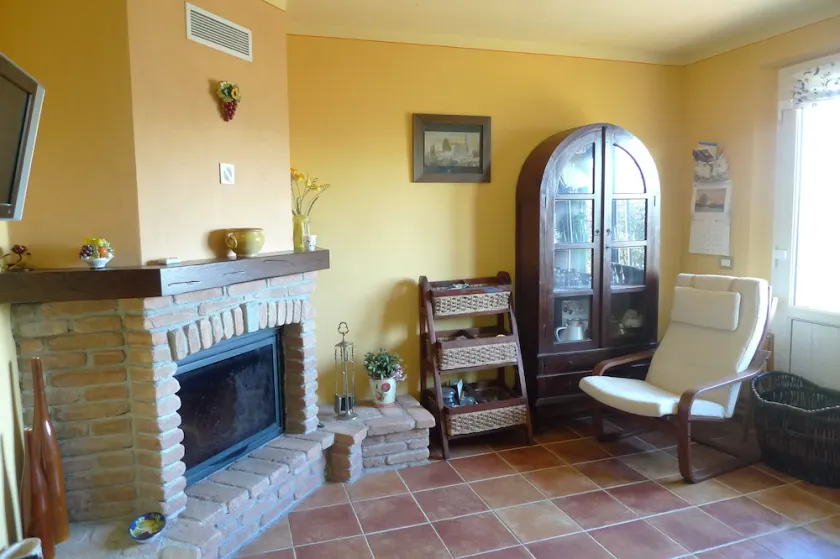 4 Bedroom Villa with Private Pool, Fantastic Views, in an Olive Grove - Image 1