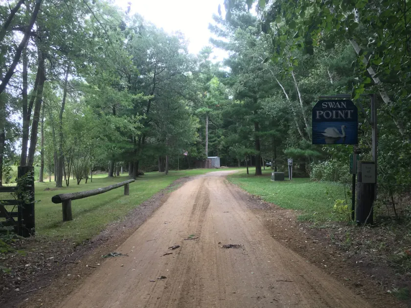 Whispering Pines at Swan Point, end of the road privacy. - Image 1
