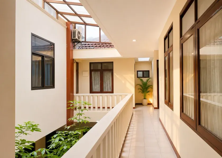 Hotel Bandung Indah - Image 1