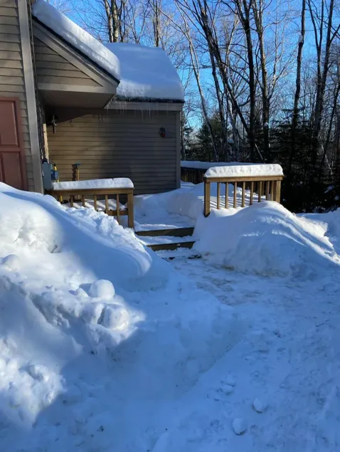 10 Min to Mt Snow-Chimney Hill ski home! Cozy Family home. - Image 1