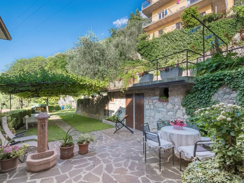 Direttamente sul Lago di Garda – Appartamento Corte Faliva - Image 1
