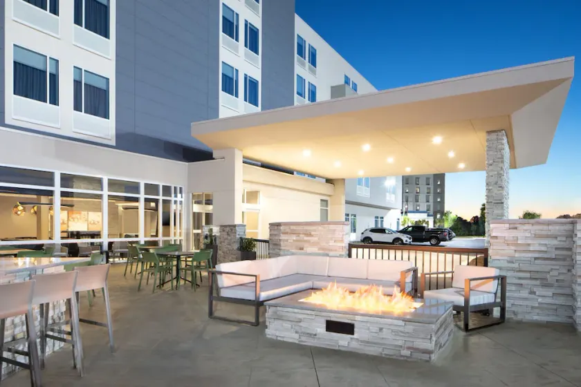 SpringHill Suites by Marriott Columbia near Fort Jackson - Image 1