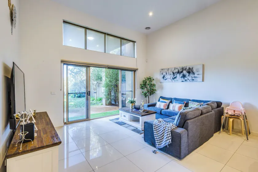 StayAU 3BR Cozy Retreat Point Cook Golf Nearby - Image 1