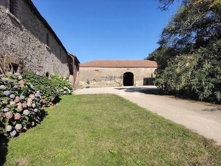 Château du Parc Soubise en Vendée - Image 1