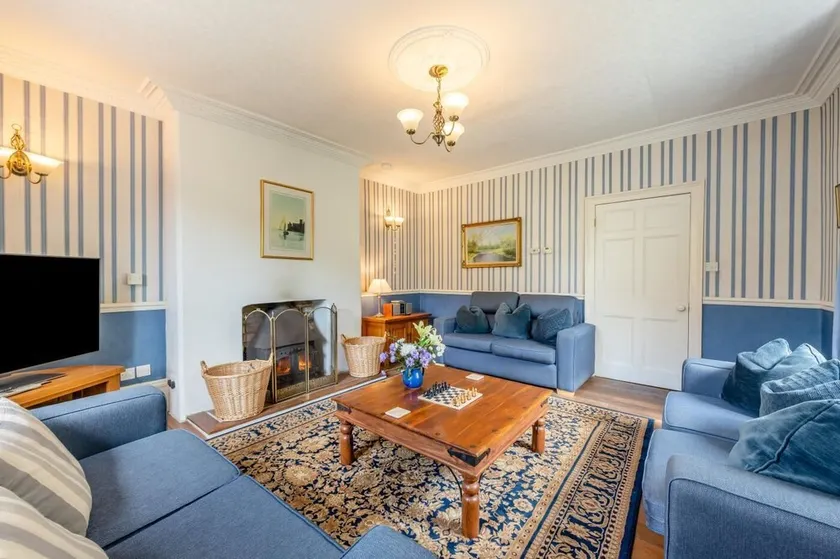 Oak Cottage - Image 1