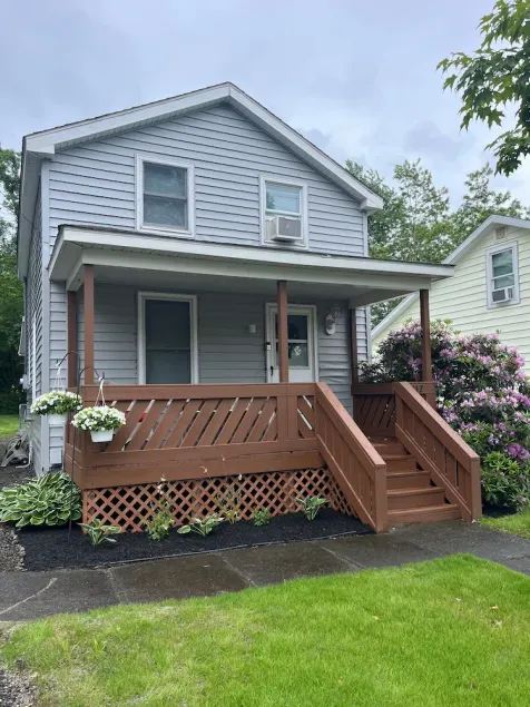 Updated & Clean Dog Friendly Cottage - Walk to Chautauqua Lake. Beautiful views! - Image 1