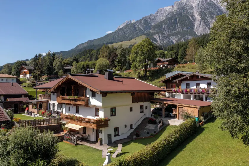 Barbara-Leogang Vacation Rental (2–4 people) Skiing, Biking & Hiking: 2 bedrooms, 2 double beds, 2 bathrooms - Image 1