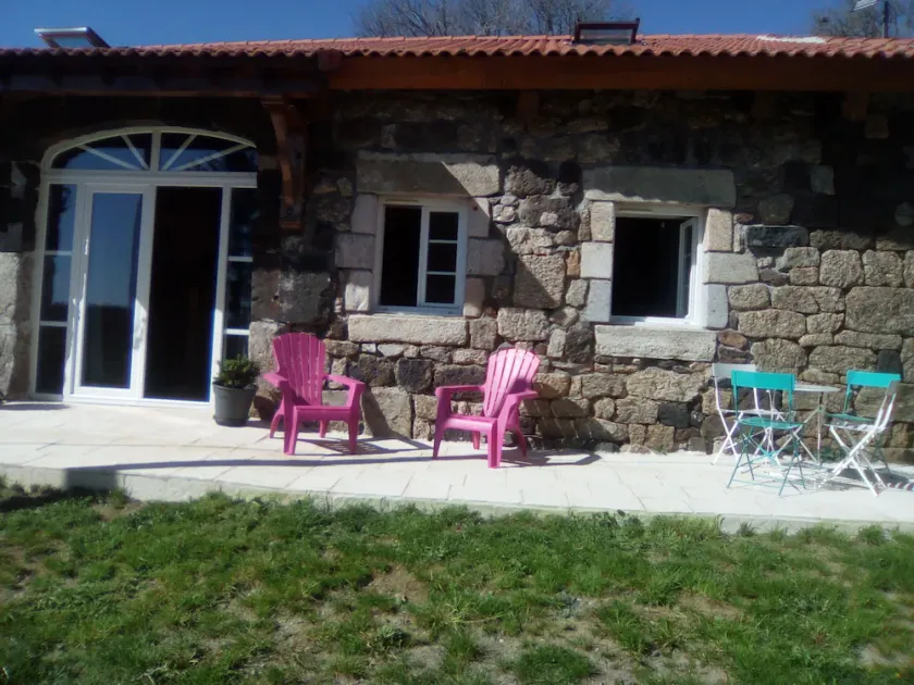 At the foot of the Chapelas holiday in Ardéche - Image 1