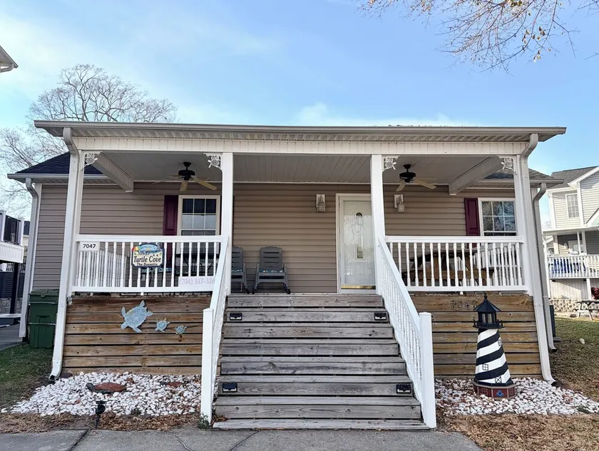 Ocean Lakes 2BR / 2BA sur rue calme avec vue sur le canal et voiturette de golf - Image 1