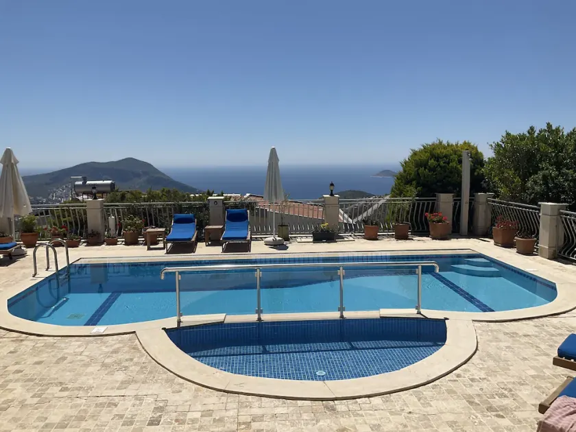 Villa Hilal, luxury villa, large private pool, amazing panoramic views. - Image 1