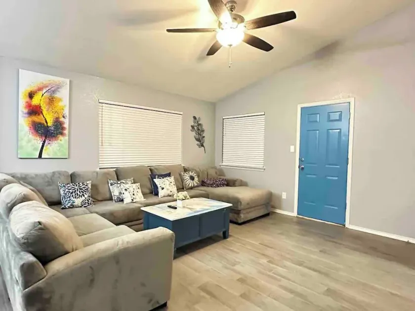 Spacious Cedar Park Home Close to Shopping - Image 1
