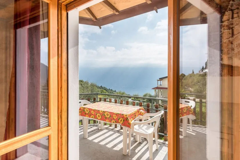 Studio Apartment Olivo Casa Demonti with Mountain View, Pool, Terrace & Wi-Fi - Image 1