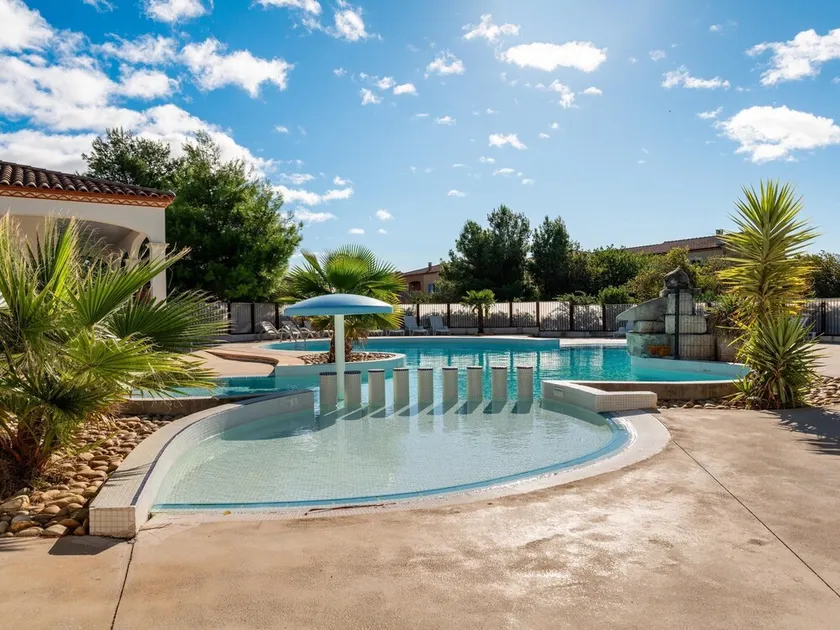 8-Guest House near Mountain Trails - Image 1