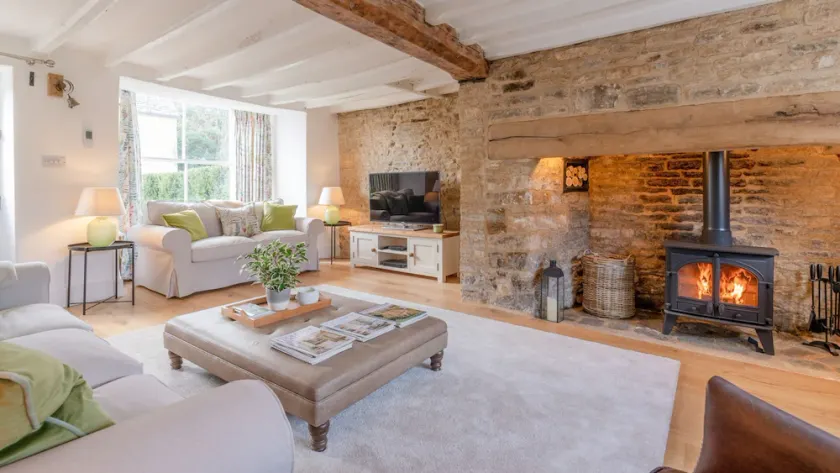 Tachbrook - sleeps 4 guests  in 2 bedrooms - Image 1