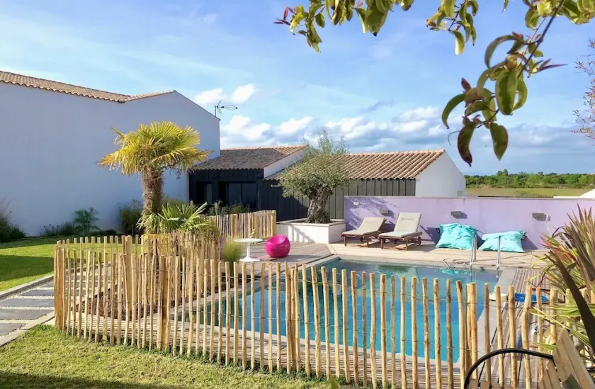 Independent studio with beautiful garden and POOL on the island of Oléron - Image 1