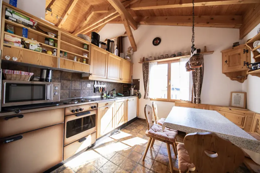 Cozy family chalet with fireplace - Image 1