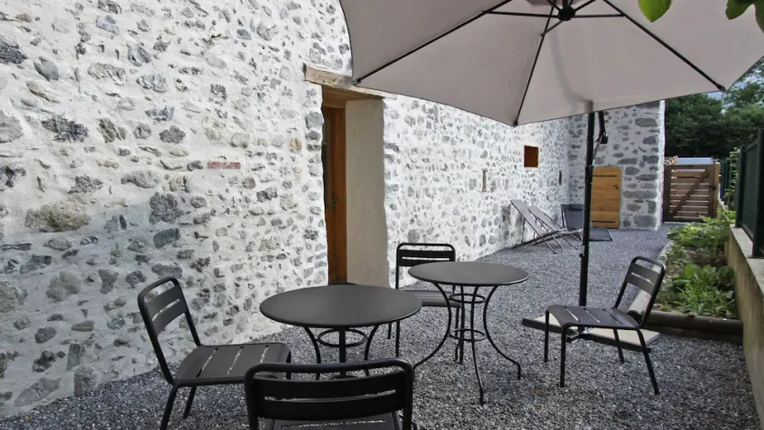 BETWEEN LAKE AND MOUNTAINS: L'Arcalod - charming ★★★ cottage in the heart of Savoie - Image 1