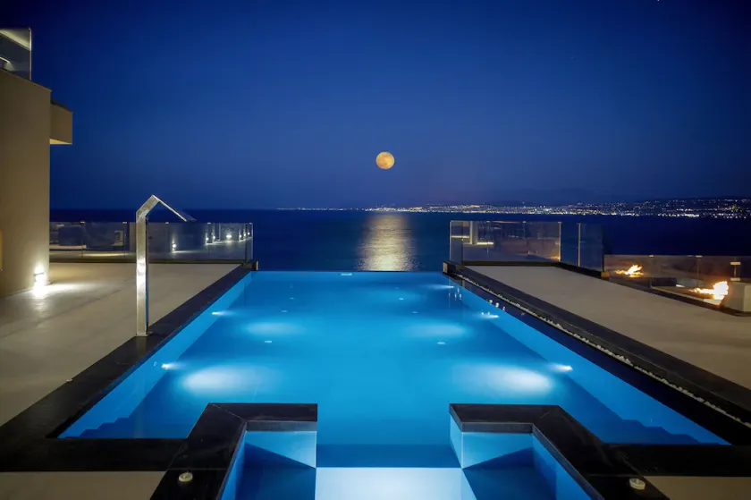 Villa Hyperion - Luxury 7 bdrm Villa with infinity heated pool - Image 1
