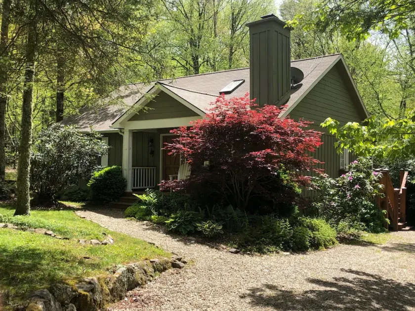 Nestledown - Peaceful Mountain Retreat! - Image 1