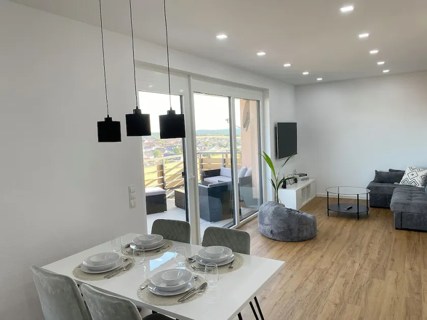 Little Penthouse - Image 1