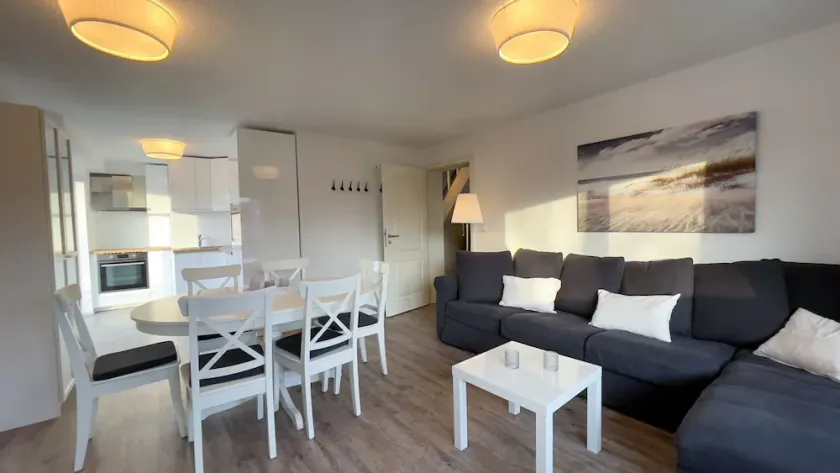 Watt'n Traum 2 - Beautiful, luxurious large duplex apartment for up to 10 people - Image 1