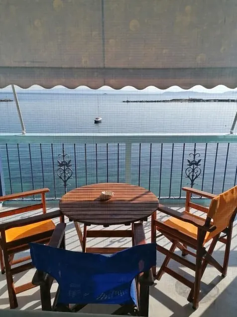 \"Ninemia\" Sea front apartment - Image 1