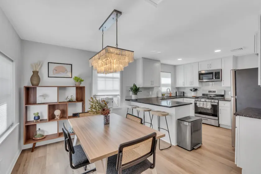 Spacious 2-Bedroom Bungalow in Bradley Beach - Image 1