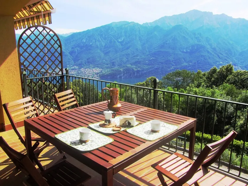 IL BALCONE SUL LAGO - Image 1