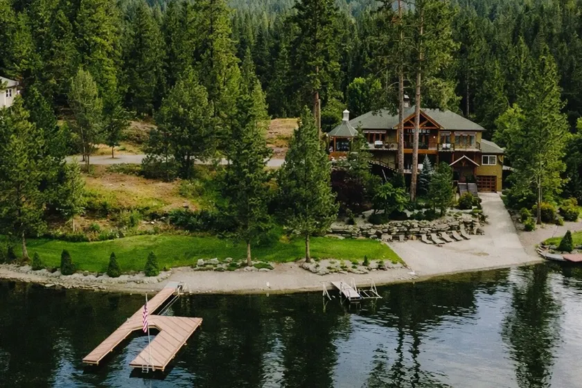 Bela Coeur d'Alene Waterfront Lake River Casa com ancoradouro privado - Image 1