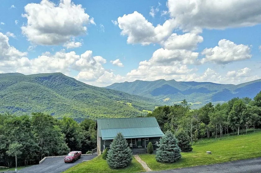 Experience Almost Heaven in this cozy 2-bedroom cabin in West Jefferson, NC. - Image 1