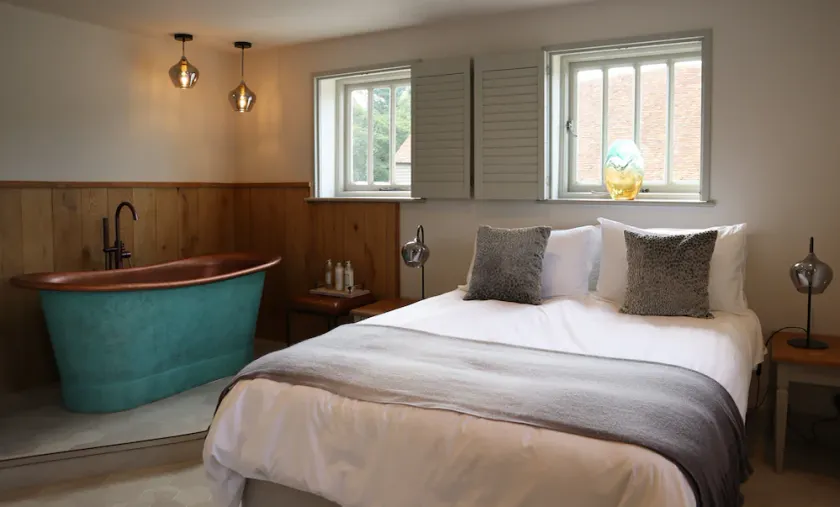 6 Weaver's Cottage - a luxurious retreat - Image 1