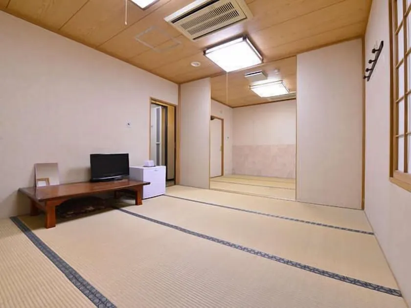 Business Hotel Asuka - Image 1