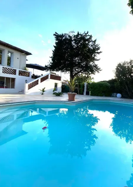 19th century farmhouse near Cannes beaches in quiet pool / spa / garden not overlooked - Image 1