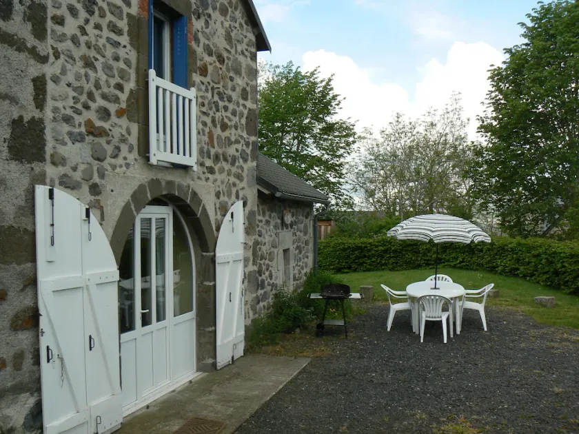 Gite du Limon near Le Puy Mary Grand Site de France - Image 1