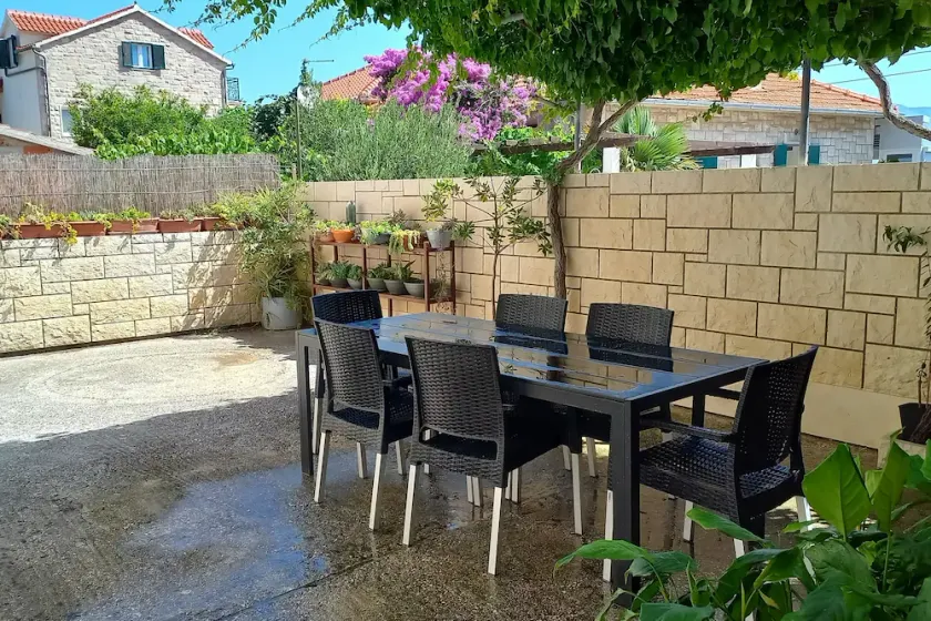 One bedroom apartment with terrace Postira, Brač (A-9241-a) - Image 1