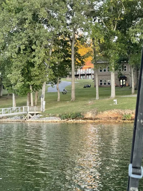 Lakeview Retreat: Dock, Boat Slip, Spacious for multi-family - Image 1