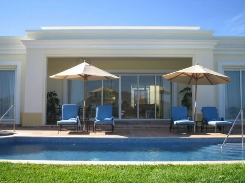 Complete Villa with private pool ! Available April 12th - 16th - Image 1