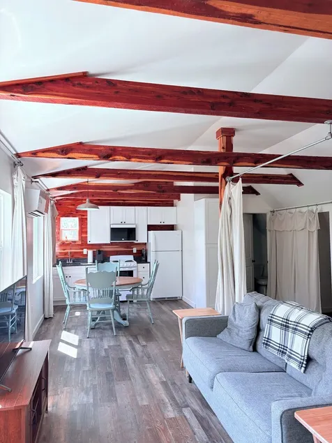 Cedar Loft / Lejlighed - Image 1